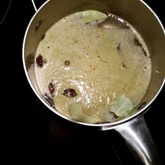 Simmer spices in 4 cups of water for 12 - 14 mins